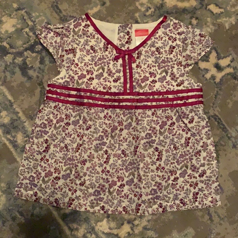 NWOT Girls Gymboree flower top.
